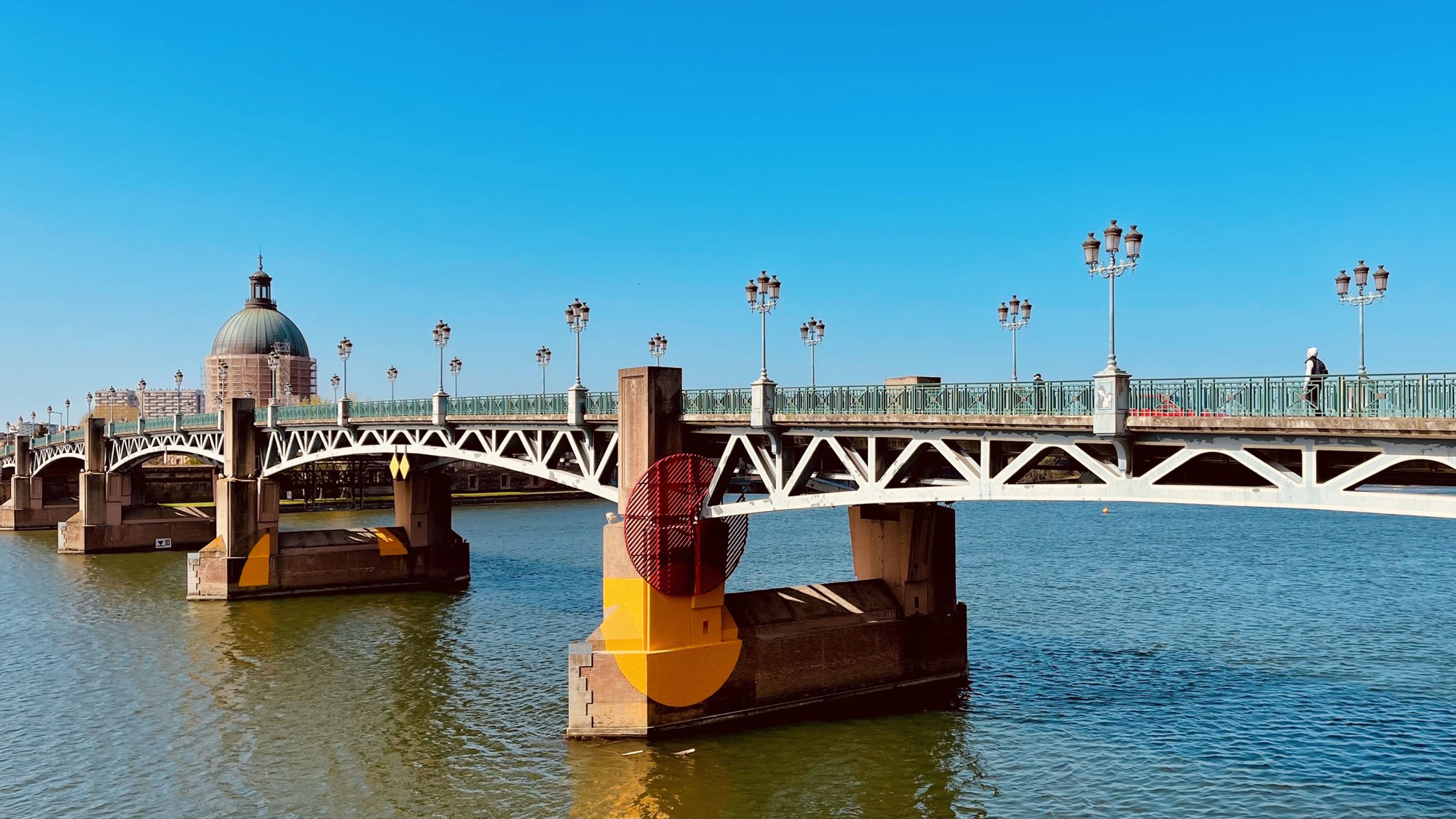 Le pont Saint-Pierre et le dôme de la Grave
